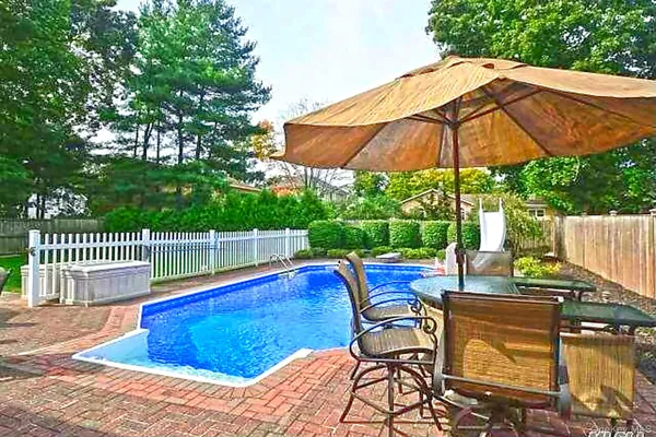 $875,000 | 312 Cambon Avenue, St. James, NY 11780