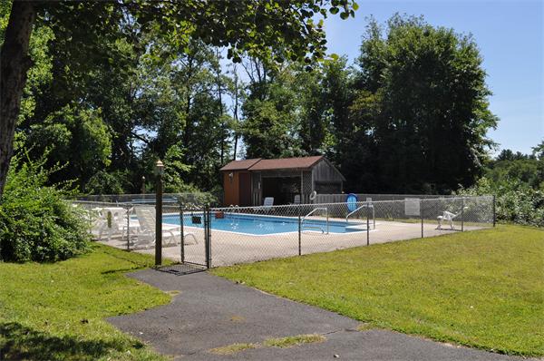 40 Ware Road, Unit 11 Belchertown, MA 01007 - Photo 25 of 28 Gallery Image 25
