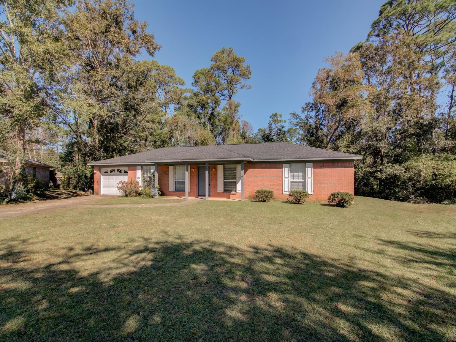 103 Myrtle Court Foley, AL 36535 - Photo 3 of 40
