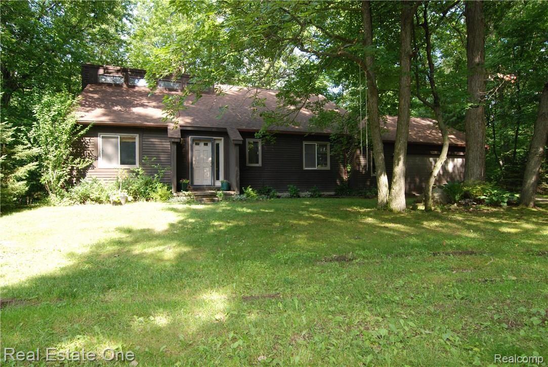 8900 Eaton Road Davisburg, MI 48350 - Photo 1 of 14 DSC_0009 (1).JPG