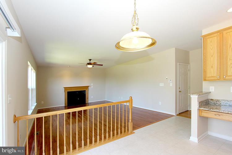 18710 Broken Oak Road Boyds, MD 20841 - Photo 11 of 27 Family Room