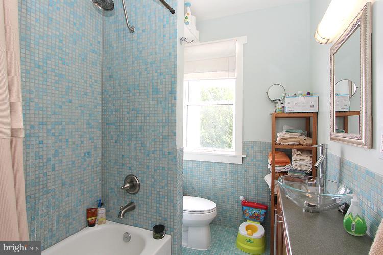 1123 7th Street Northeast Washington, DC 20002 - Photo 16 of 25 Interior (General)