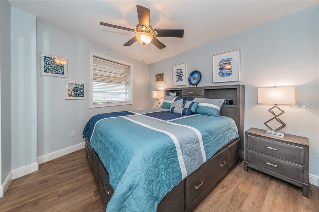 459 Main Street, Unit B Dunedin, FL 34698 - Photo 16 of 29