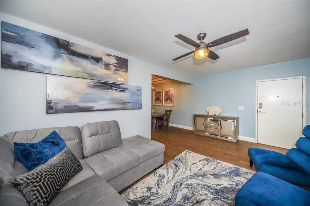 459 Main Street, Unit B Dunedin, FL 34698 - Photo 4 of 29