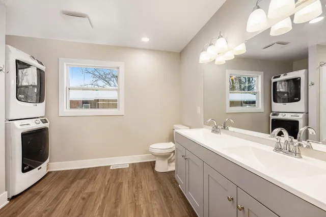 $330,000 | 4341 Laura Avenue Northwest, Comstock Park, MI 49321