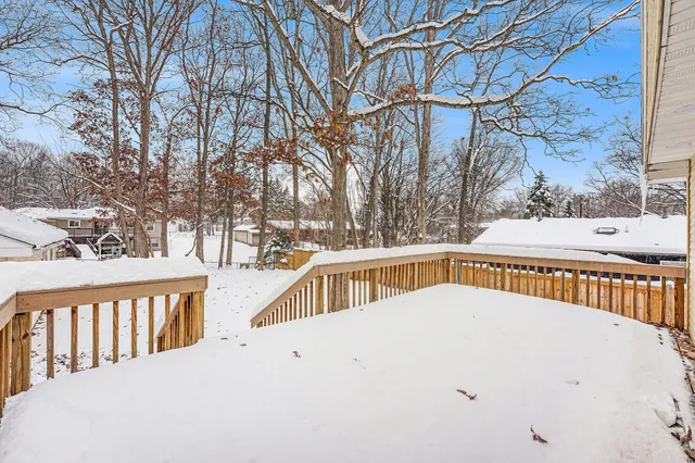 $330,000 | 4341 Laura Avenue Northwest, Comstock Park, MI 49321