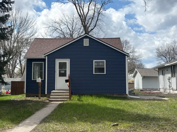 $189,000 | 311 17th Street North, Benson, MN 56215