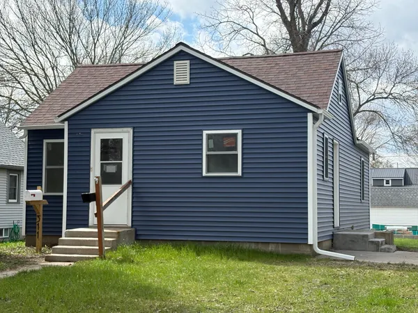 $189,000 | 311 17th Street North, Benson, MN 56215
