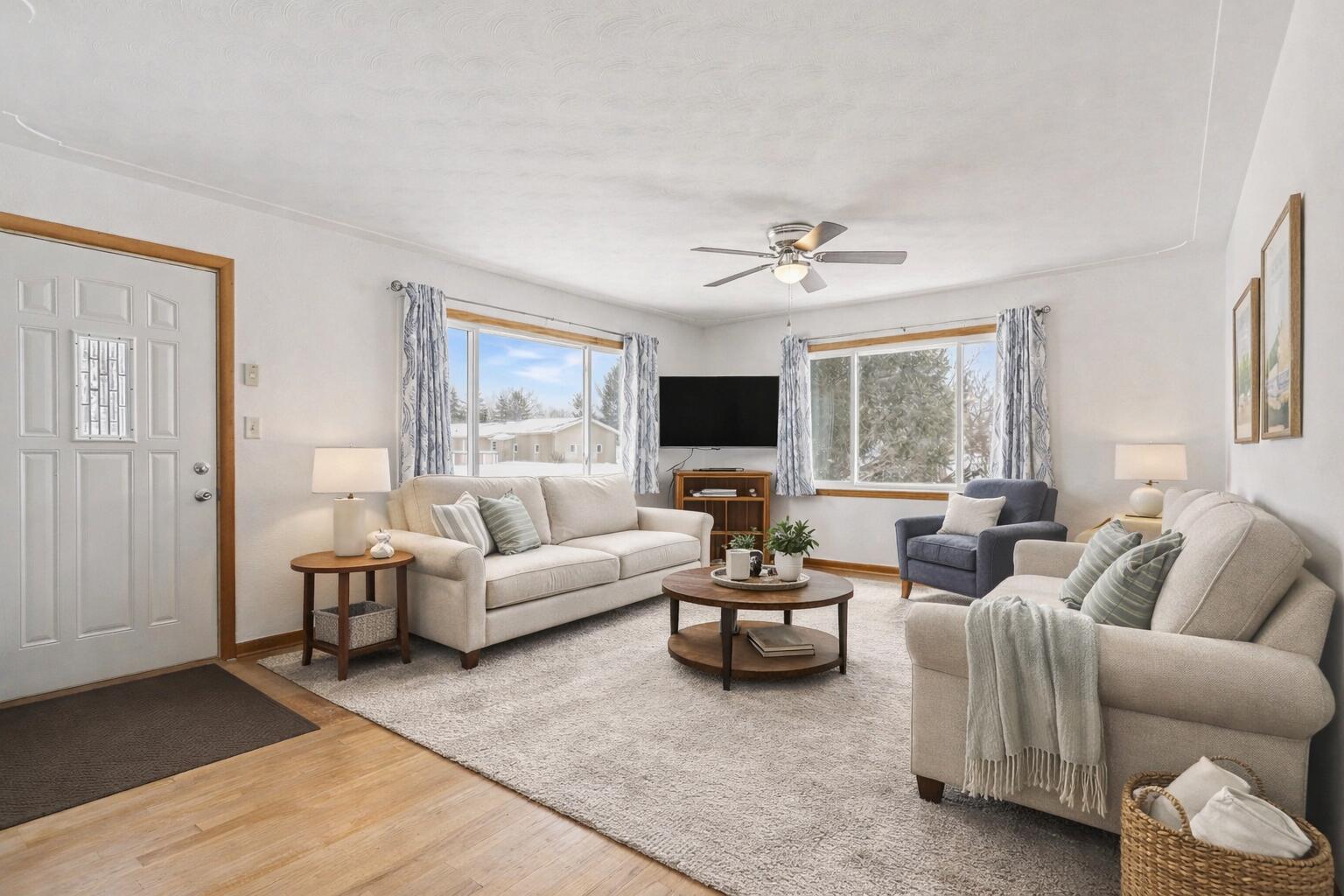 VirtuallyStaged-LivingRoom