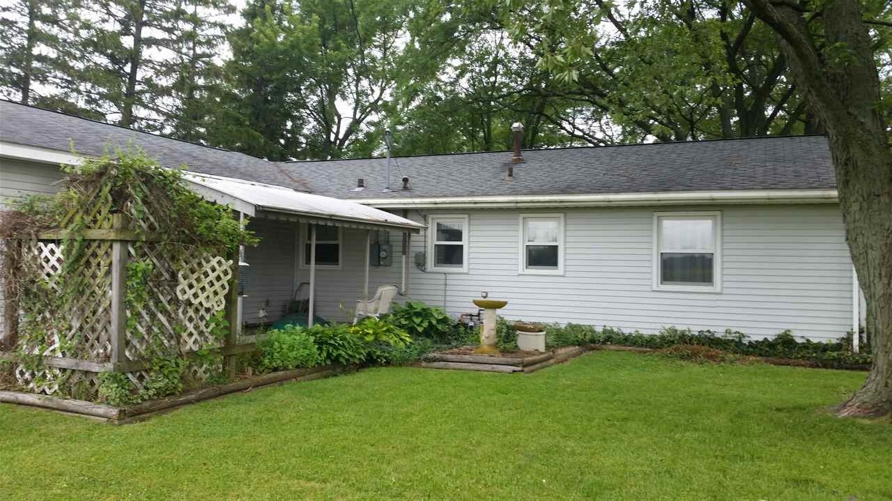 445 Gage Avenue Decatur, IN 46733 - Photo 2 of 9