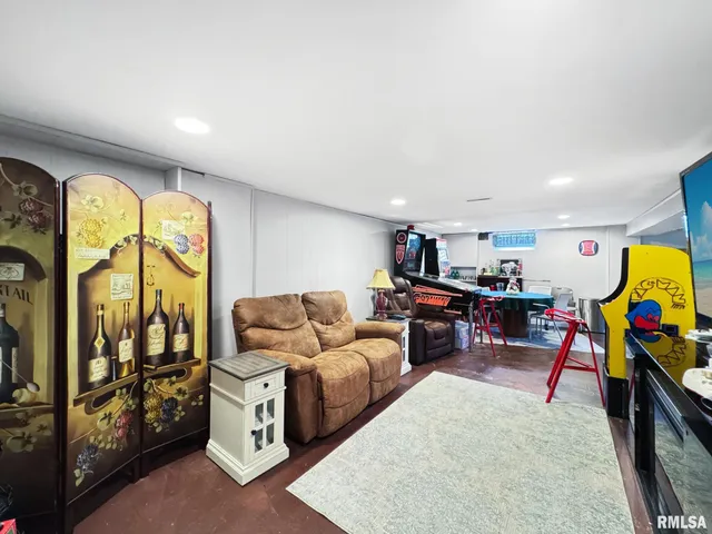 $174,900 | 1515 Norwood Avenue, Pekin, IL 61554