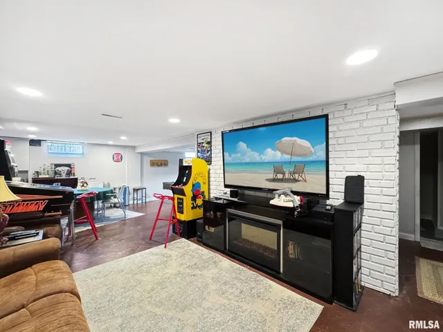 $174,900 | 1515 Norwood Avenue, Pekin, IL 61554