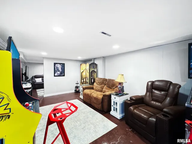 $174,900 | 1515 Norwood Avenue, Pekin, IL 61554