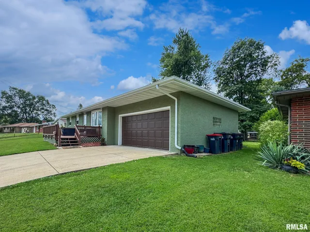 $174,900 | 1515 Norwood Avenue, Pekin, IL 61554