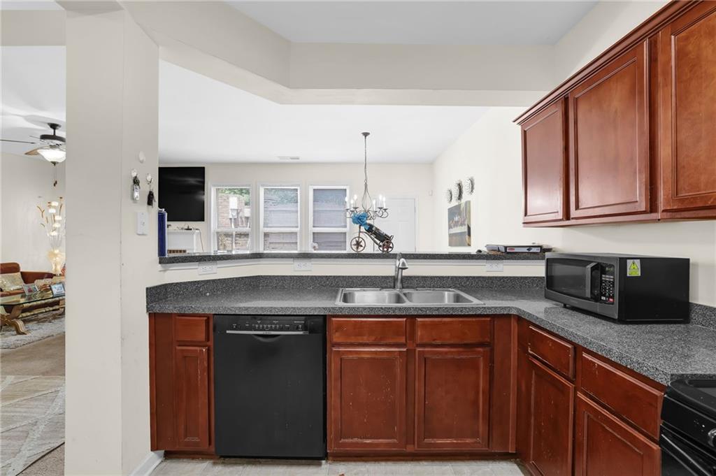 2896 O'Shields Court Southwest Marietta, GA 30060 - Photo 17 of 35