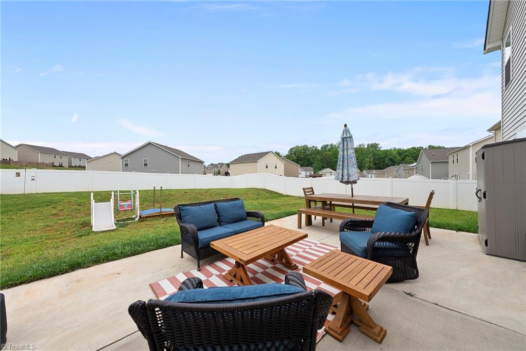378 Sapphire Road Burlington, NC 27215 - Photo 34 of 41 Gallery Image 34