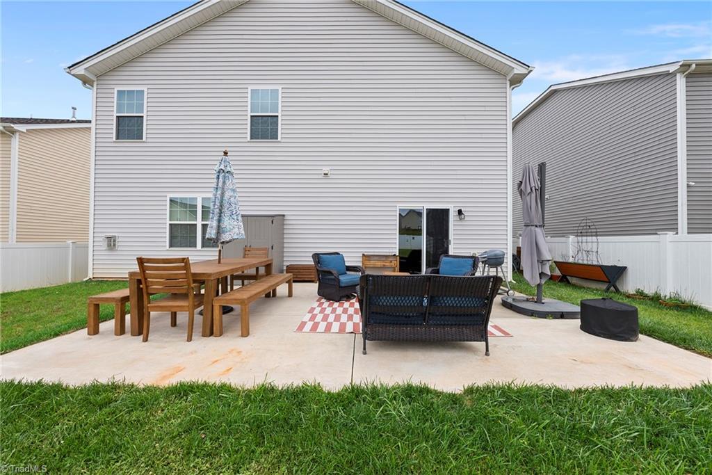 378 Sapphire Road Burlington, NC 27215 - Photo 36 of 41 Gallery Image 36