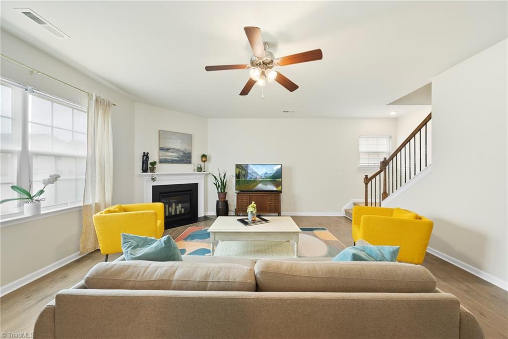 378 Sapphire Road Burlington, NC 27215 - Photo 9 of 41 Gallery Image 9