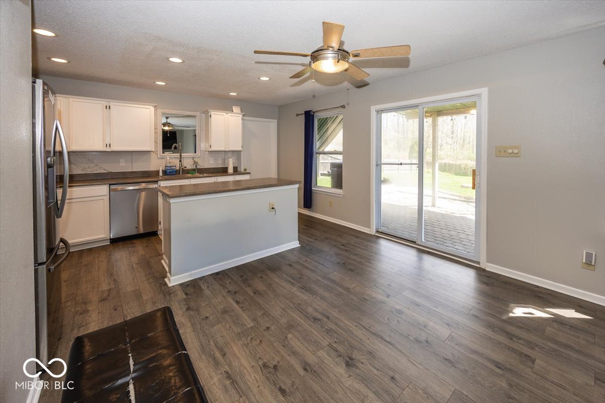 9157 Harrison Run Place Indianapolis, IN 46256 - Photo 13 of 29