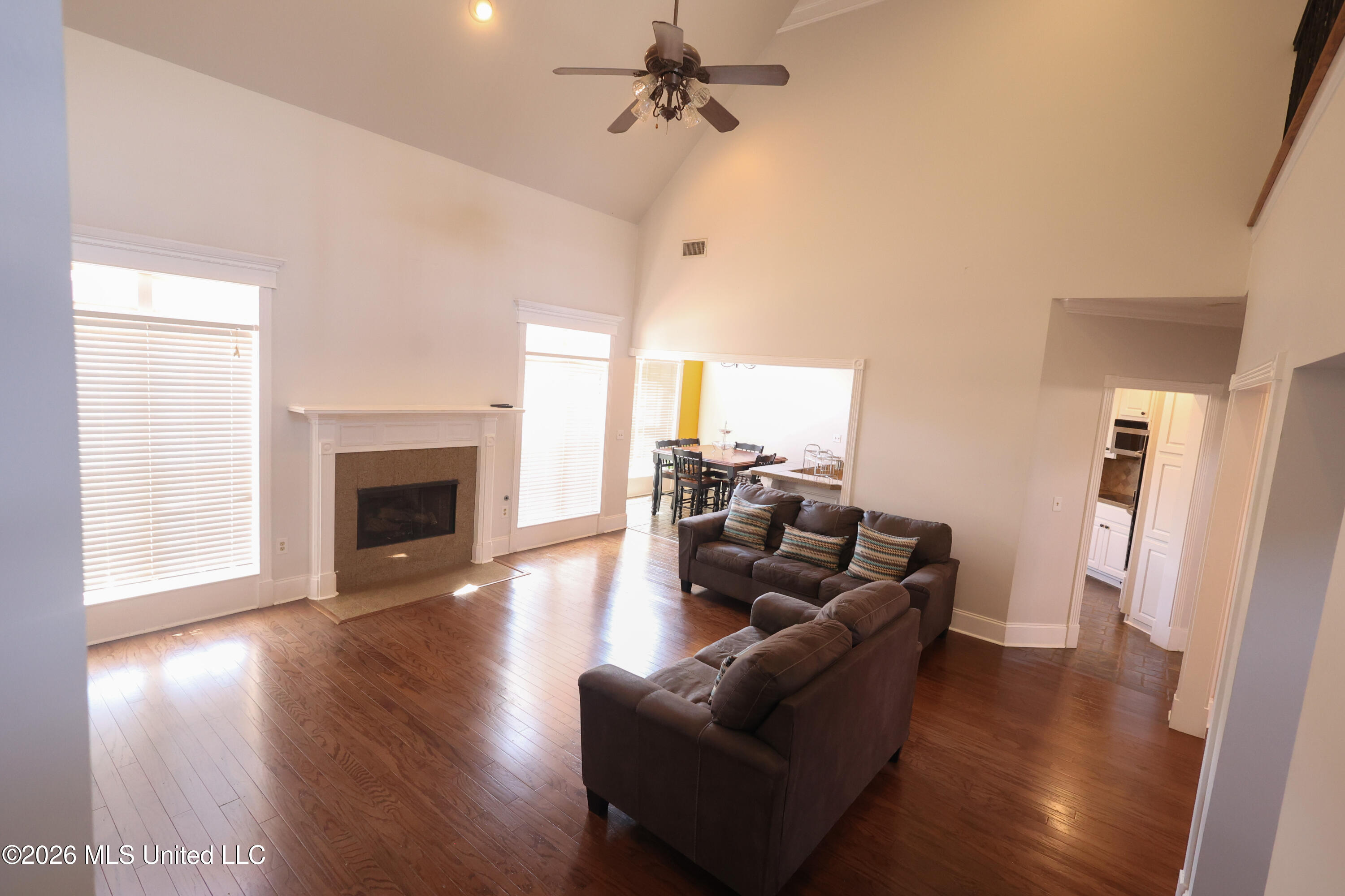 402 Provision Parkway Brandon, MS 39042 - Photo 15 of 54 living