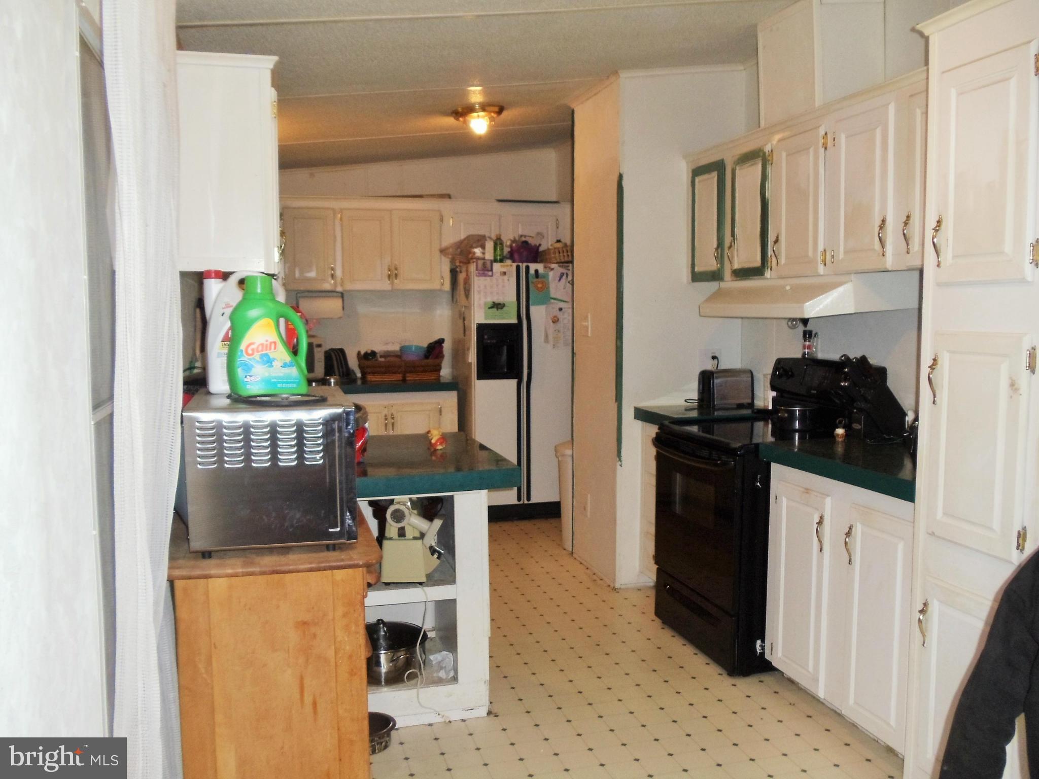 534 Ebenezer Church Road Hague, VA 22469 - Photo 2 of 7 Kitchen