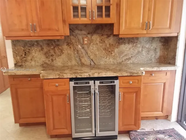 $3,900 | 17050 Northwest 81st Avenue, Unit 17050, Hialeah, FL 33015