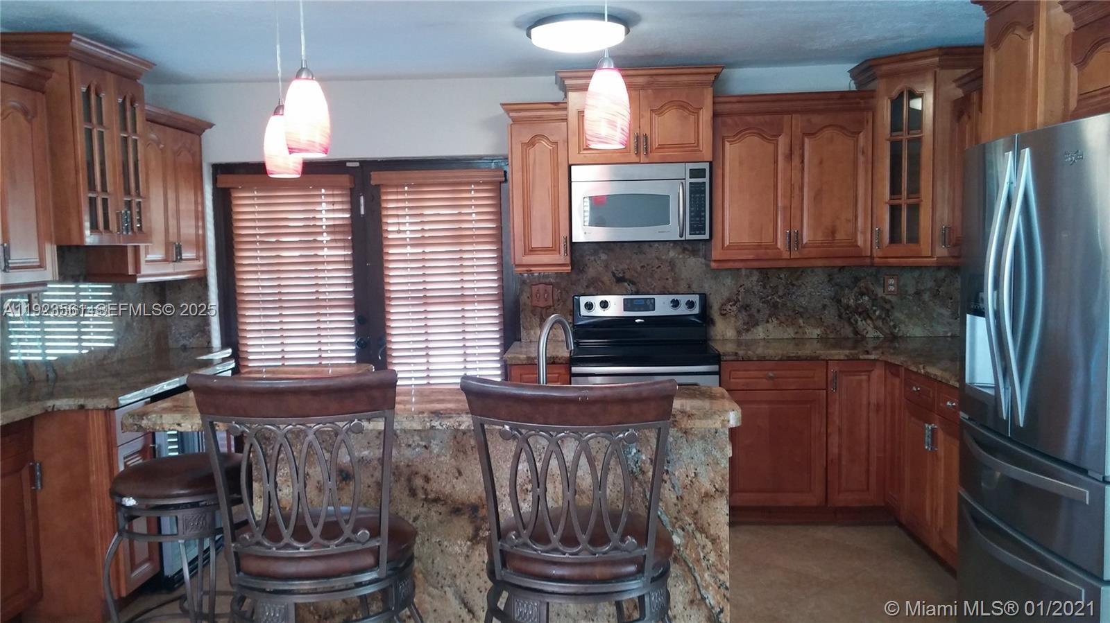 17050 Northwest 81st Avenue, Unit 17050 Hialeah, FL 33015 - Photo 6 of 18