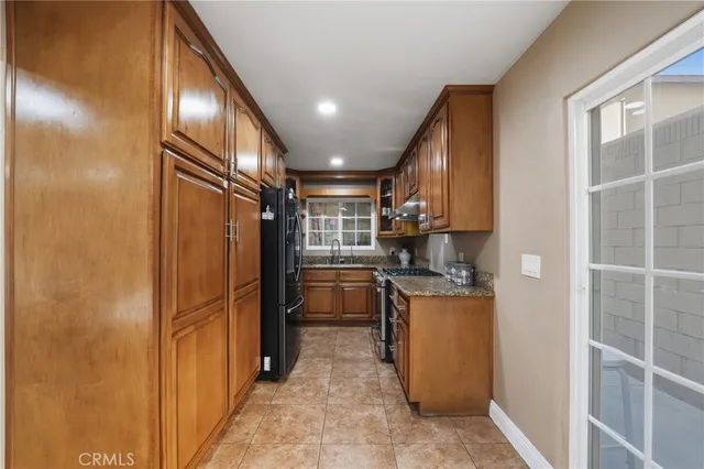 $530,000 | 4505 Santa Ana Street, Unit C, Cudahy, CA 90201