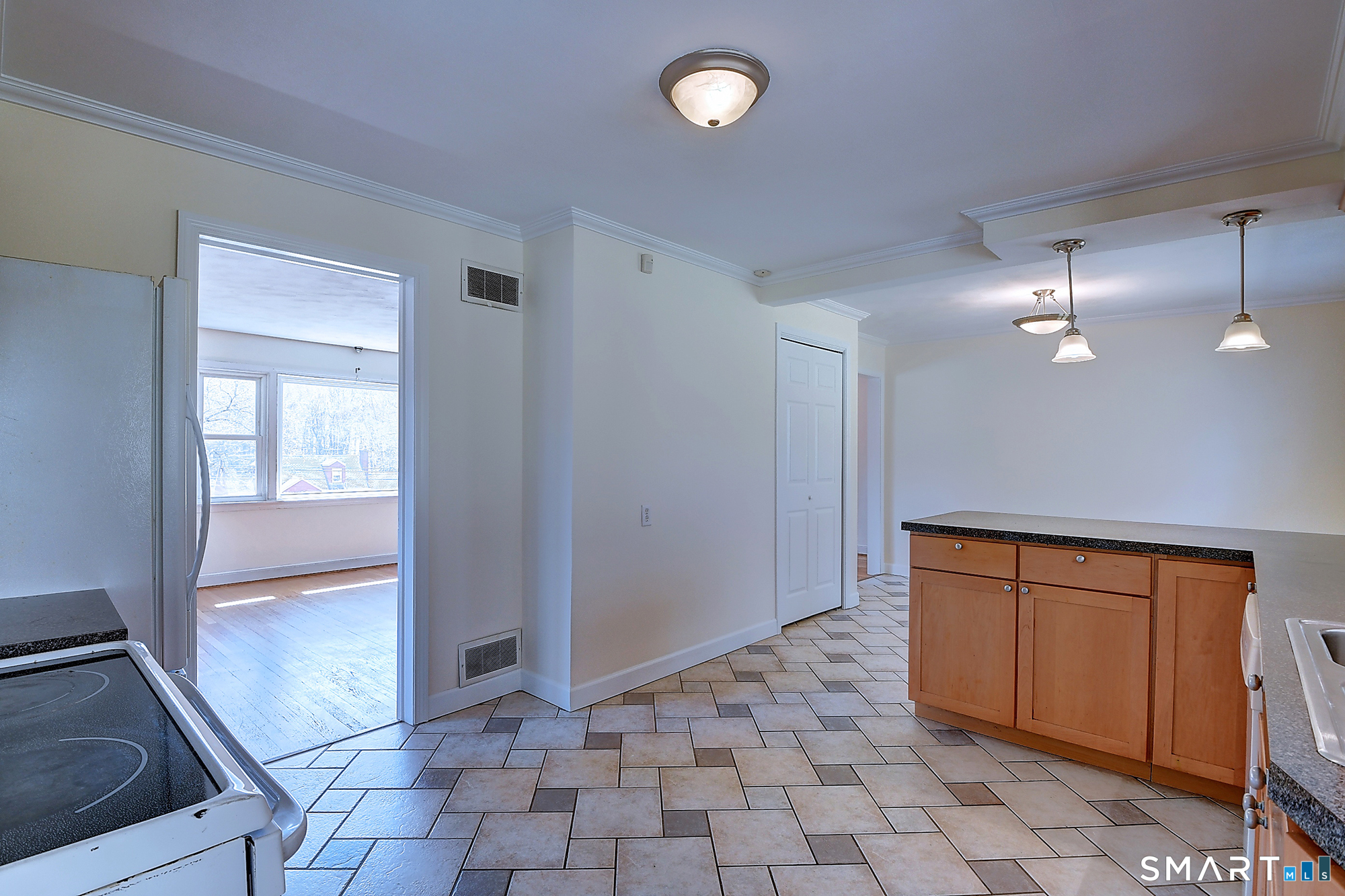 162 Loehr Road Tolland, CT 06084 - Photo 5 of 38