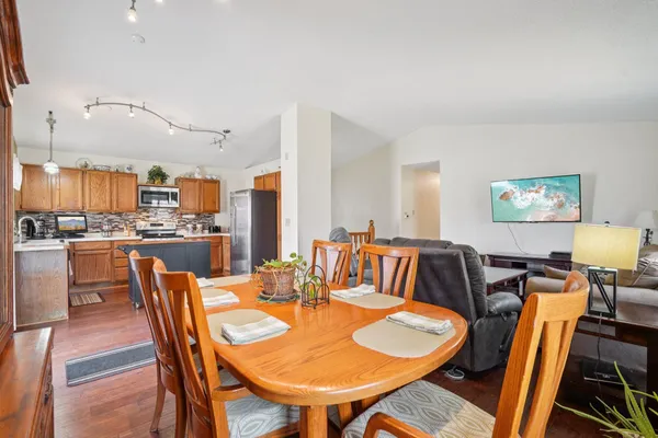 $415,000 | 4467 Lynx Court, Eagan, MN 55123