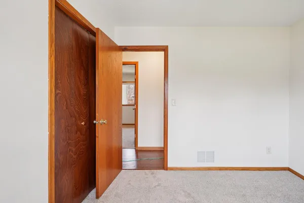 $415,000 | 4467 Lynx Court, Eagan, MN 55123