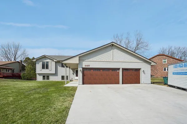 $415,000 | 4467 Lynx Court, Eagan, MN 55123