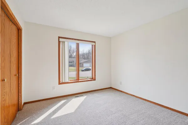 $415,000 | 4467 Lynx Court, Eagan, MN 55123