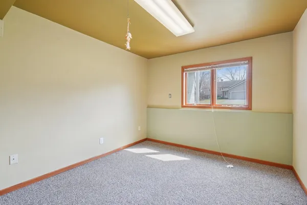 $415,000 | 4467 Lynx Court, Eagan, MN 55123