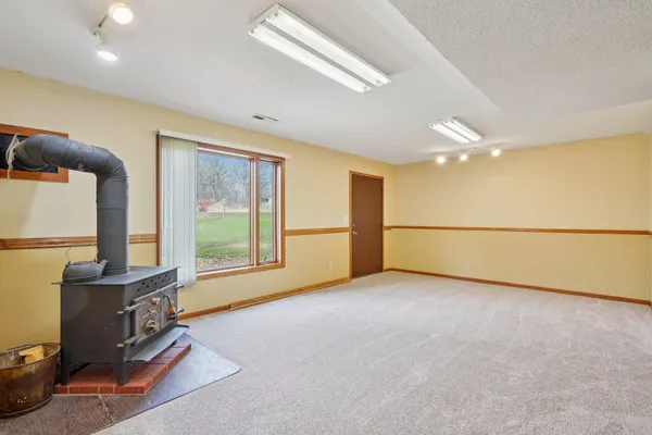 $415,000 | 4467 Lynx Court, Eagan, MN 55123