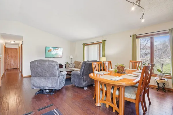 $415,000 | 4467 Lynx Court, Eagan, MN 55123