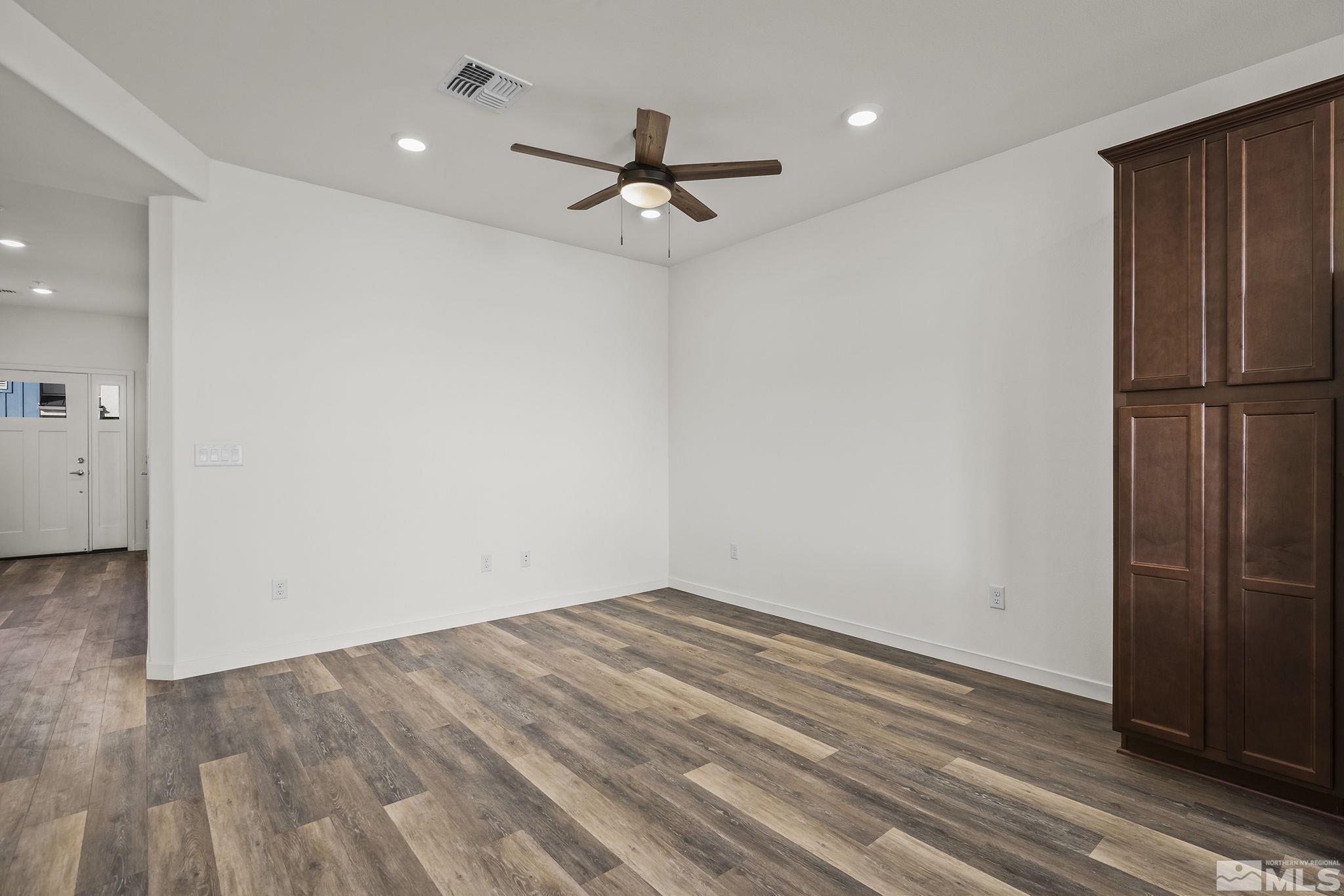 5170 Ronald Stephen Circle Reno, NV 89503 - Photo 6 of 21 Photo 6