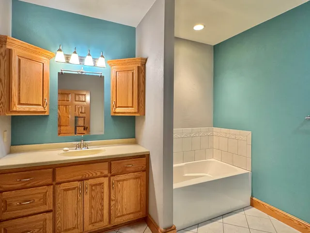 $399,900 | 1568 East Gate Drive, Watertown, WI 53094