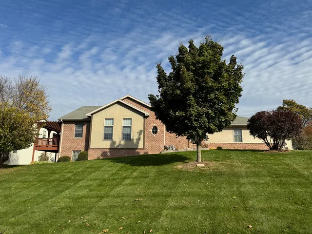 $399,900 | 1568 East Gate Drive, Watertown, WI 53094
