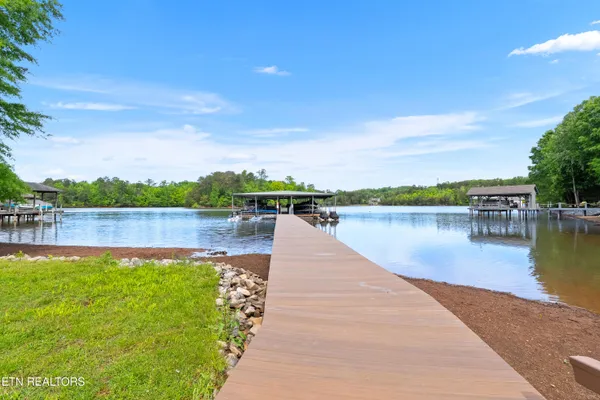 $849,900 | 517 Sandpiper Drive, Vonore, TN 37885