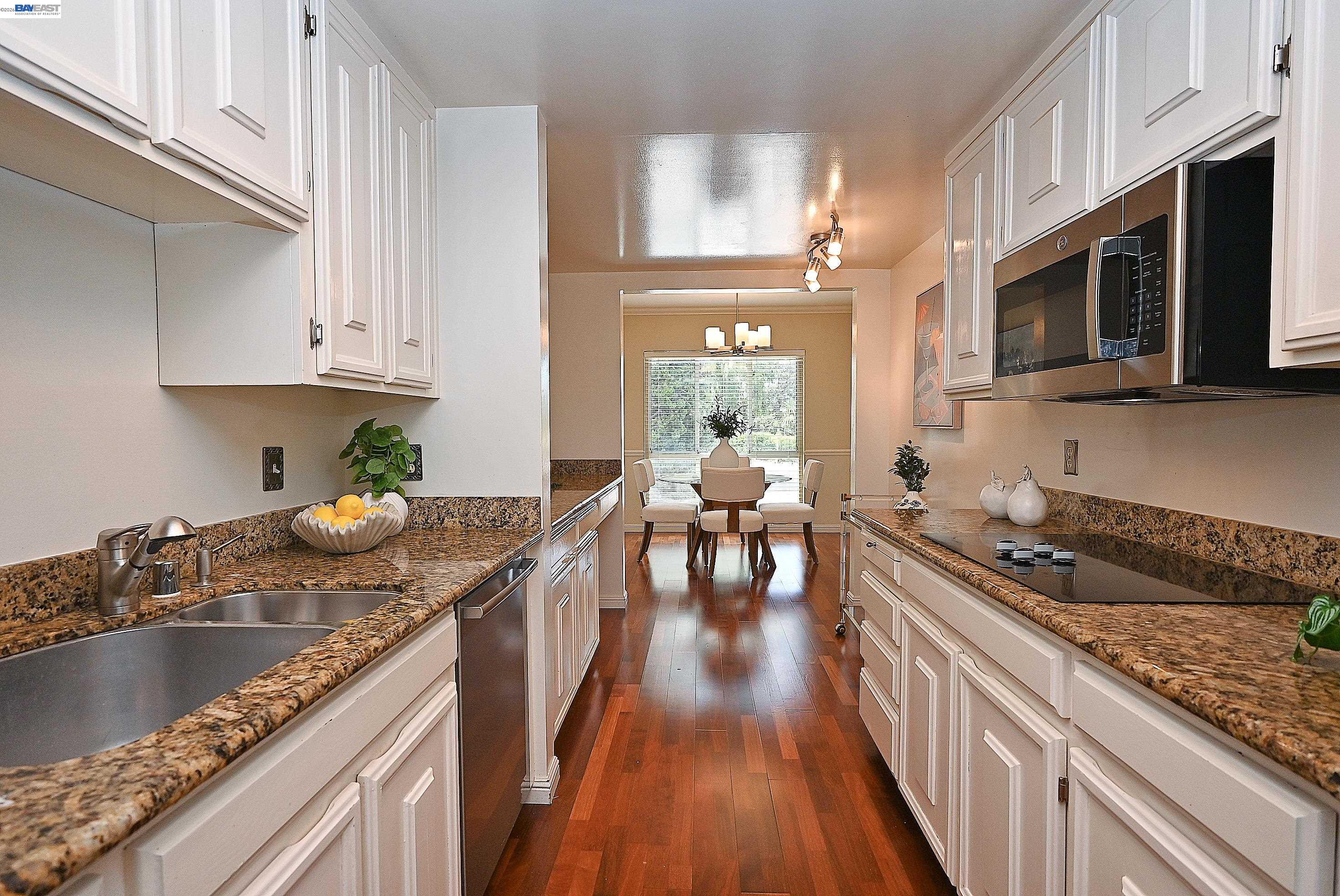 30 Mounds Road, Unit 201 San Mateo, CA 94402 - Photo 7 of 31 Gallery Image 7