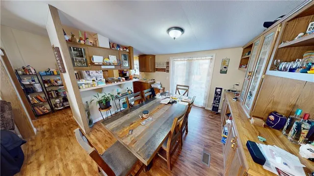 $275,000 | 17239 East Quail Road, Nevada, MO 64772