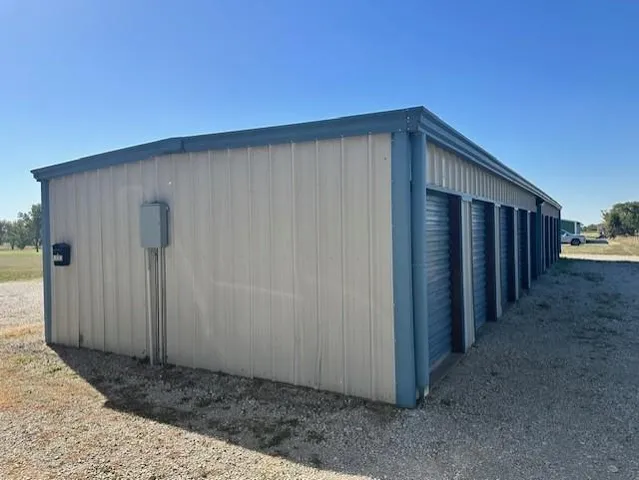 $275,000 | 17239 East Quail Road, Nevada, MO 64772