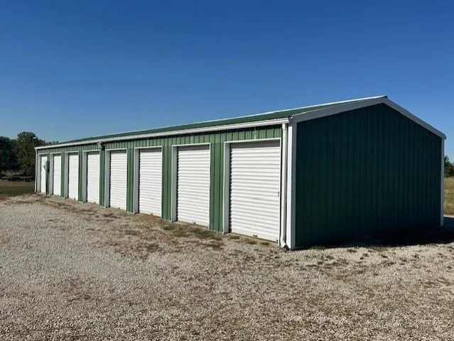 $275,000 | 17239 East Quail Road, Nevada, MO 64772