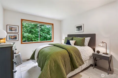 $1,448,000 | 3911 240th Place Southeast, Sammamish, WA 98029