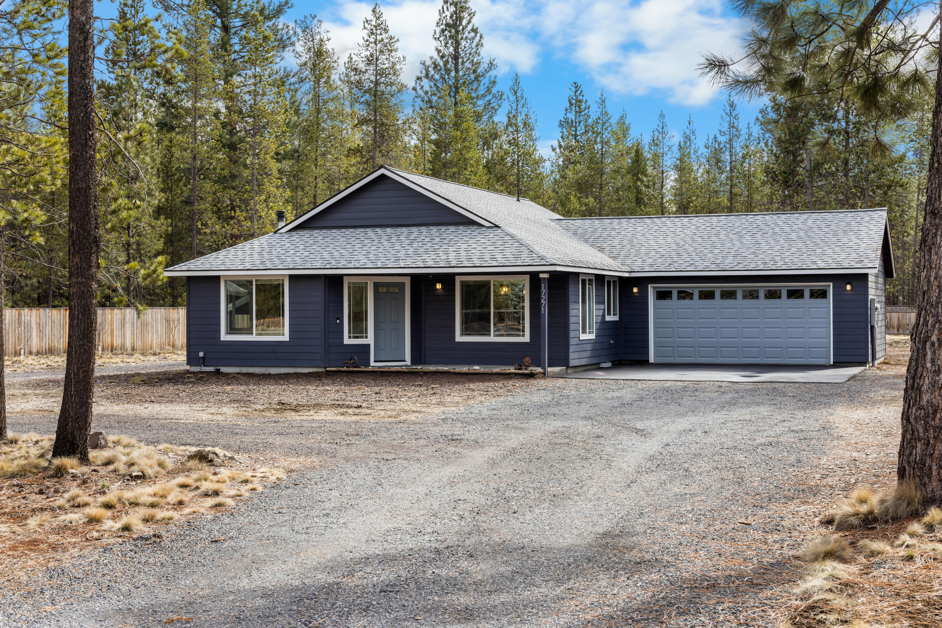 17271 Downey Road Bend, OR 97707 - Photo 1 of 34 Front