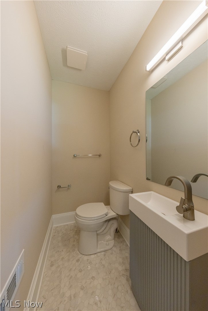 3520 Bainbridge Road Cleveland Heights, OH 44118 - Photo 23 of 48 Gallery Image 23