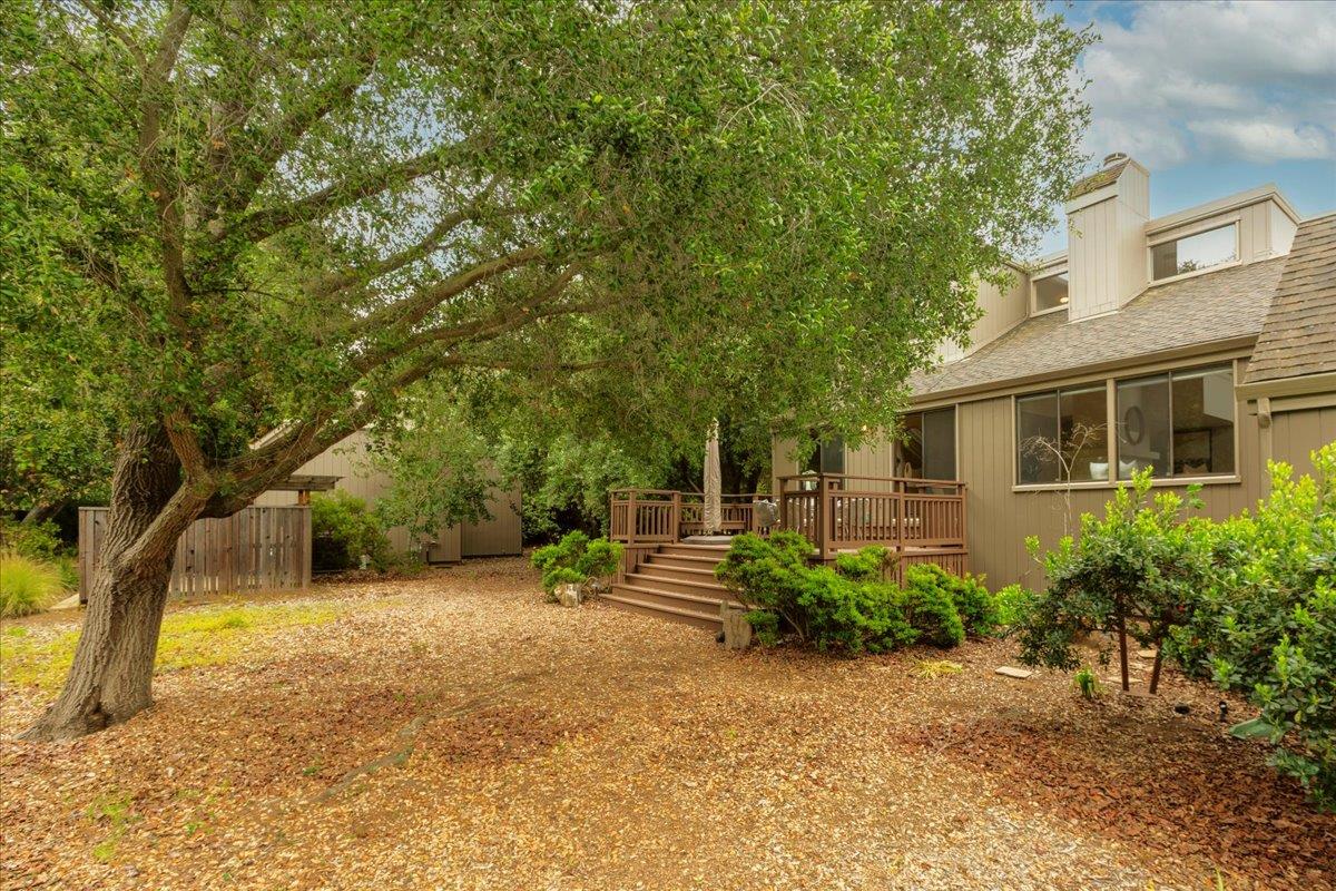 4 Farm Road Los Altos, CA 94024 - Photo 32 of 44 a front view of a house with a yard