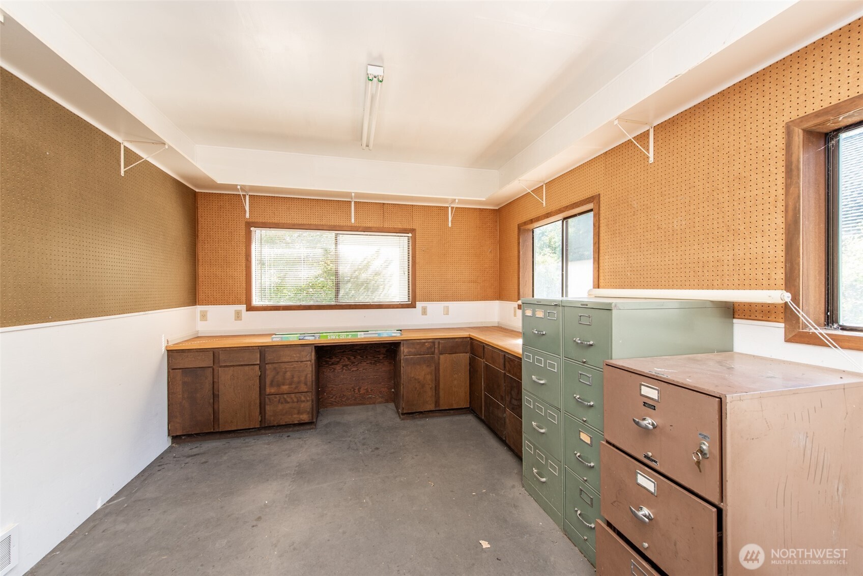 72 Skunk Hollow Road Sequim, WA 98382 - Photo 30 of 40 a spacious bathroom with double vanity and a large mirror