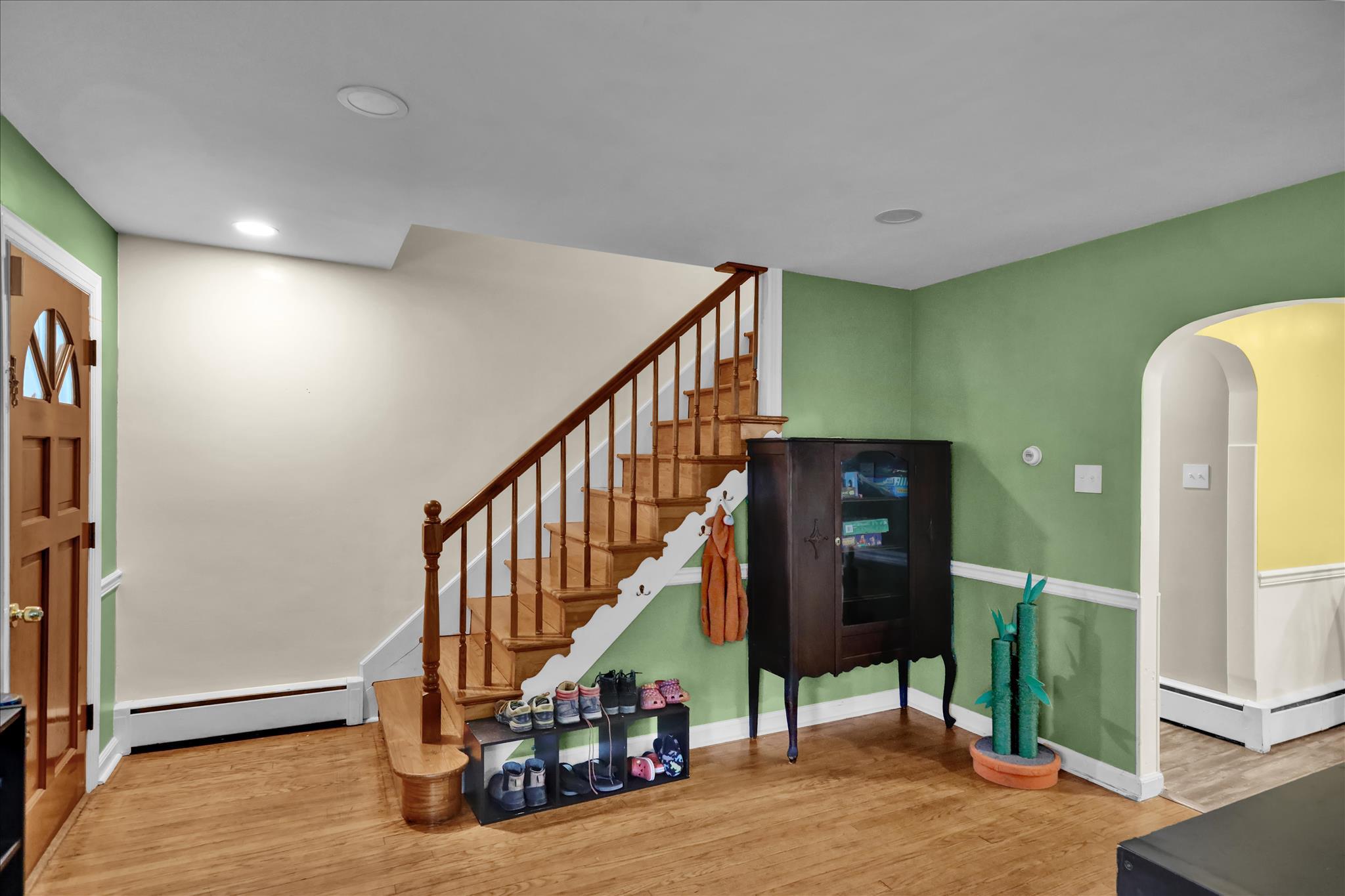 90 Fricks Lock Road Pottstown, PA 19465 - Photo 9 of 28 Living Room